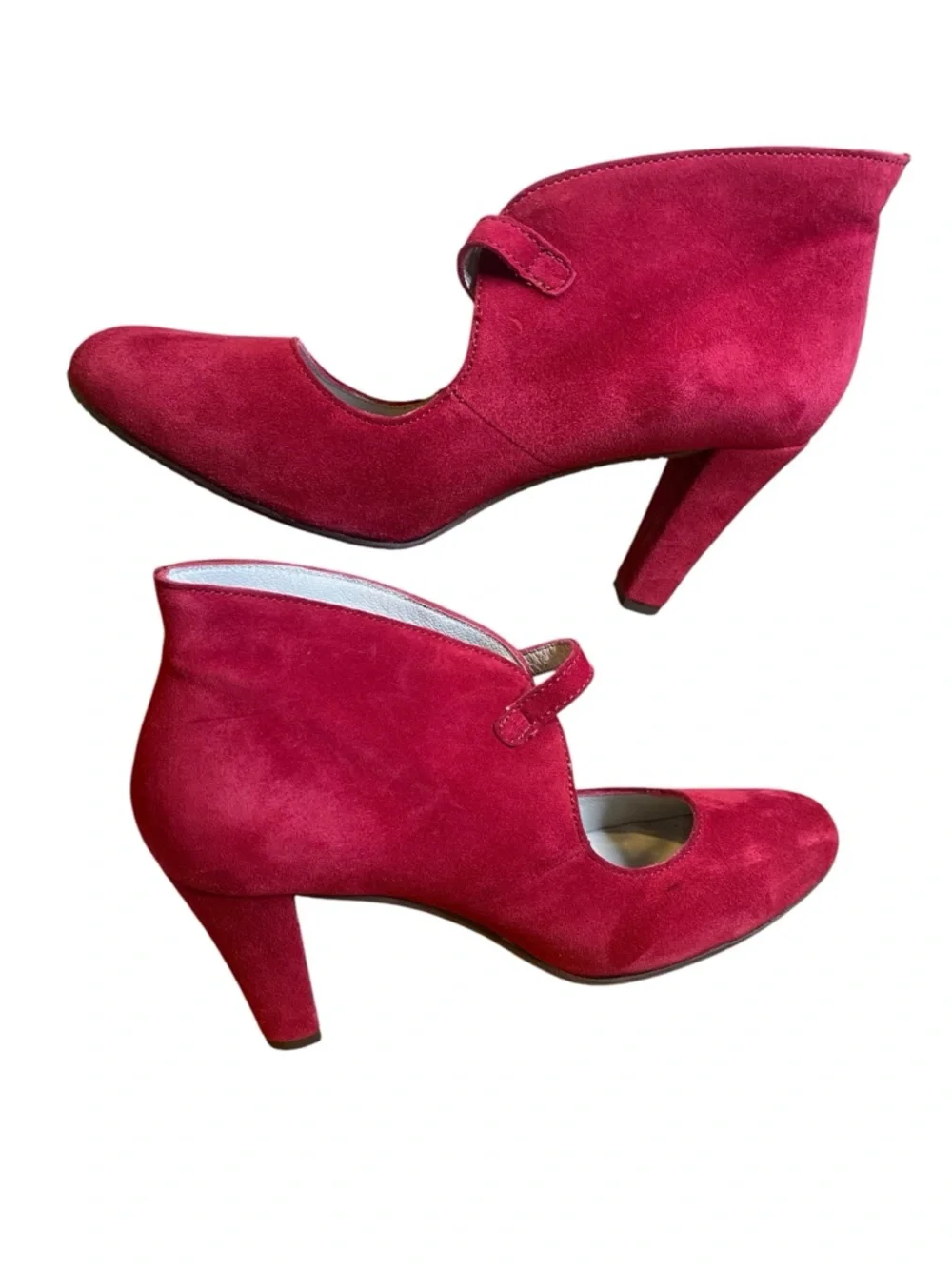 Eric Michael Red Suede pumps women’s 38 EU 8.5 U.S.